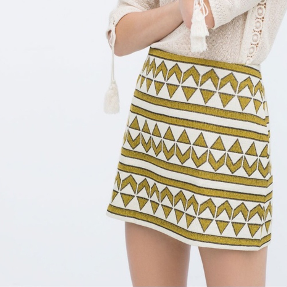 Zara WB CollectionAztec Print Jacquard Mini Skirt